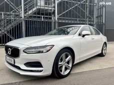 Бензиновые авто б/у в Києві - купити на Автобазарі