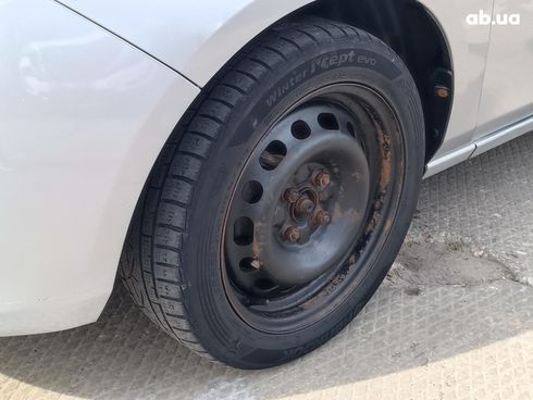 Mazda 2 2007 серый - фото 11