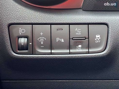Hyundai Kona Electric 2021 - фото 18