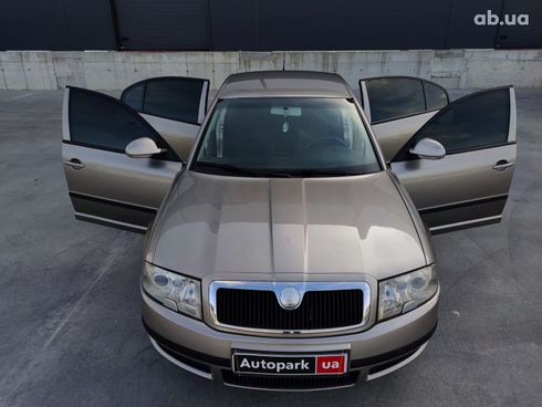 Skoda Superb 2007 бежевый - фото 15