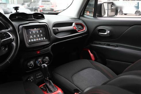 Jeep Renegade 2016 - фото 12