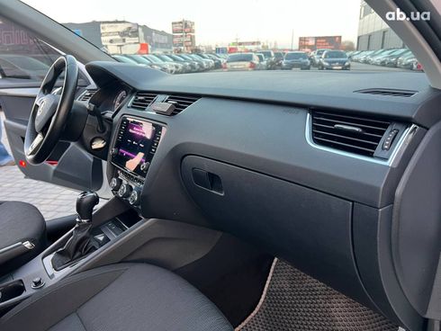 Skoda octavia a7 2018 белый - фото 37