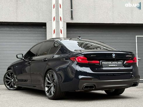 BMW 5 серия 2018 - фото 30