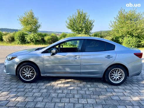 Subaru Impreza 2018 серый - фото 2
