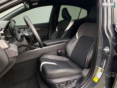 Toyota Camry 2024 - фото 18