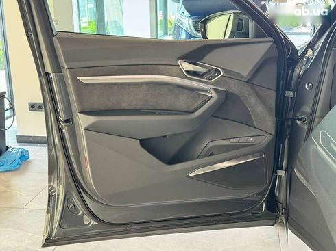 Audi E-Tron 2021 - фото 12