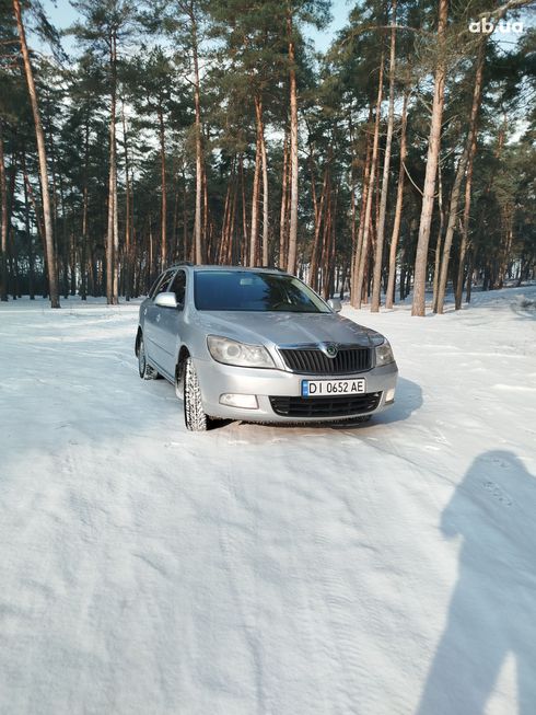 Skoda Octavia 2011 серый - фото 5