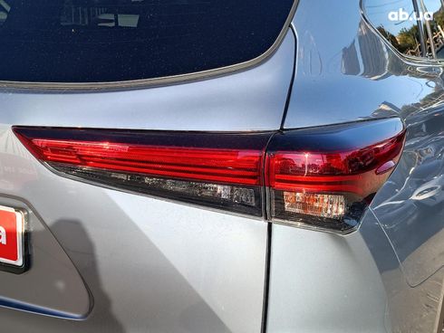 Toyota Highlander 2020 серый - фото 12
