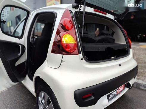 Peugeot 107 2013 - фото 13