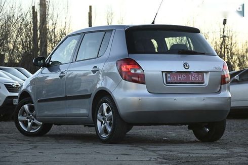 Skoda Fabia 2008 - фото 9