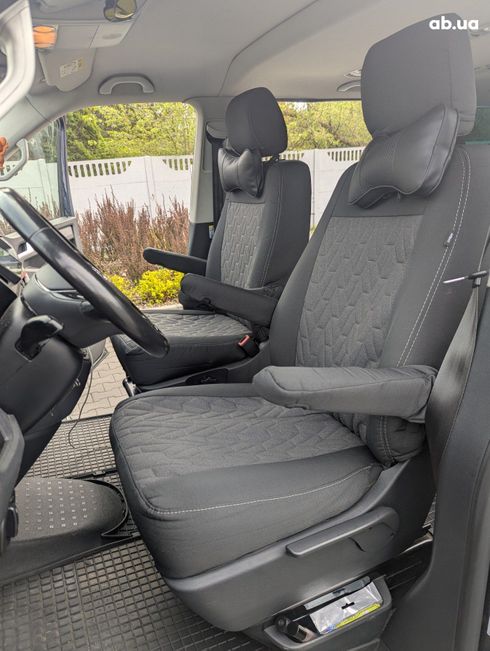 Volkswagen Caravelle 2016 фиолетовый - фото 5
