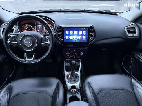 Jeep Compass 2018 - фото 21