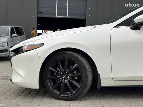 Mazda 3 2019 белый - фото 4