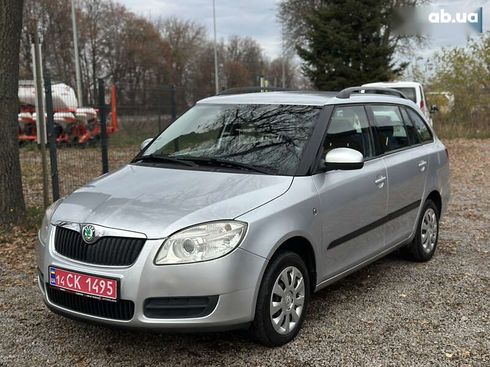 Skoda Fabia 2008 - фото 9