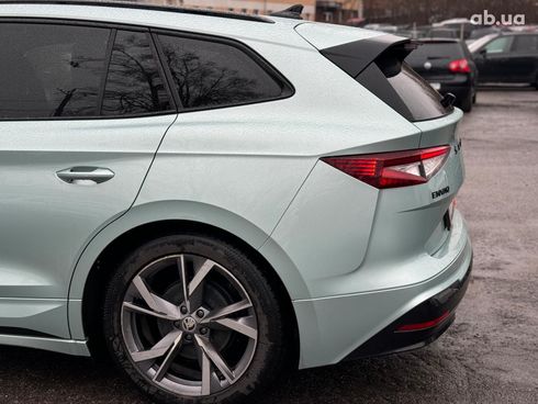 Skoda Enyaq 2023 серый - фото 30