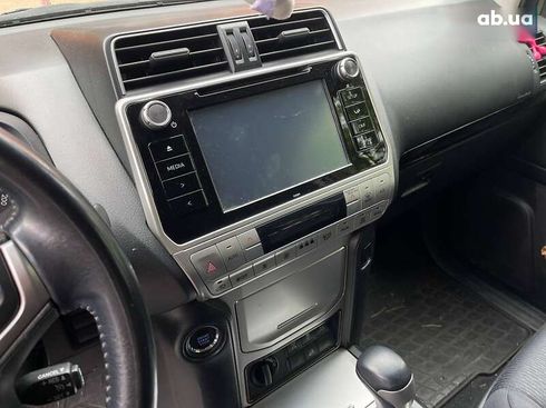 Toyota Land Cruiser Prado 2019 - фото 13