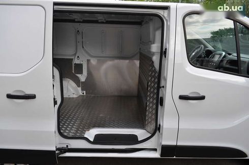 Renault Trafic 2021 - фото 20