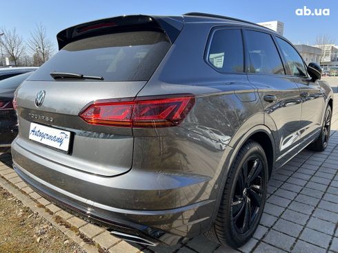 Volkswagen Touareg 2022 - фото 37