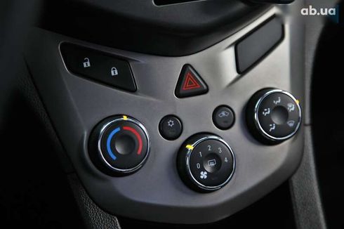 Chevrolet Aveo 2014 - фото 15
