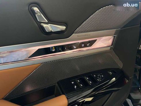 BMW i7 2023 - фото 10
