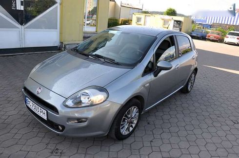 Fiat Punto 2012 - фото 13