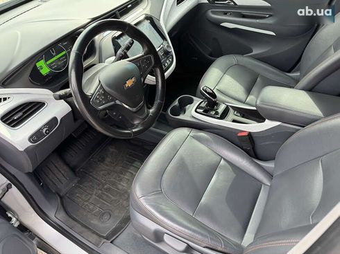 Chevrolet Bolt 2021 - фото 18