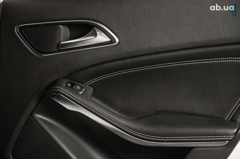 Mercedes-Benz GLA-Класс 2016 - фото 28