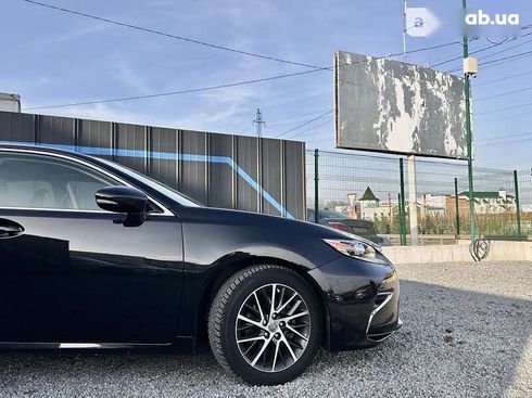Lexus ES 2018 - фото 3