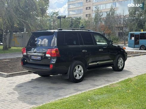 Toyota Land Cruiser 2014 - фото 10