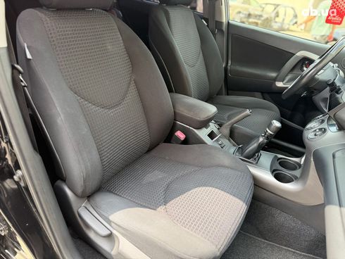 Toyota RAV4 2007 черный - фото 18