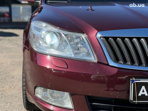 Skoda Octavia 2011 красный - фото 11