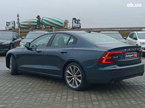 Volvo S60 2018 синий - фото 6