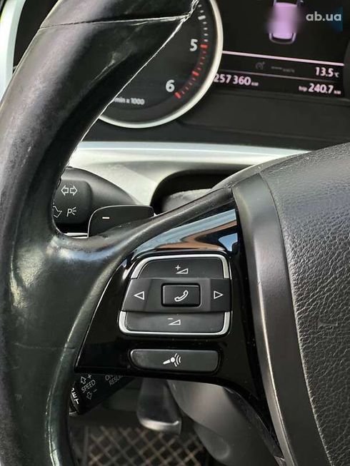 Volkswagen Touareg 2010 - фото 30