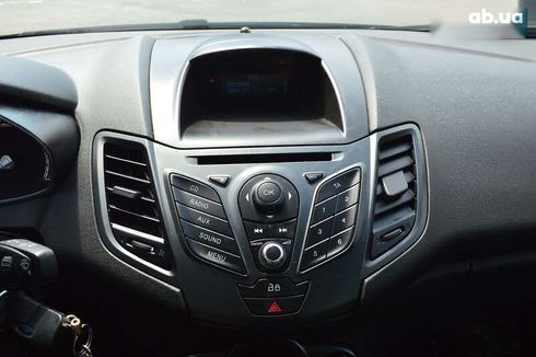 Ford Fiesta 2013 - фото 27