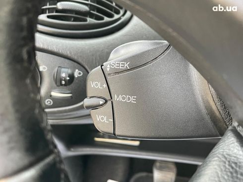 Ford Focus 2003 серый - фото 28