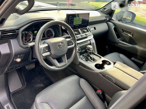 Toyota Land Cruiser 2022 - фото 25