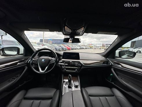 BMW 5 серия 2018 белый - фото 36