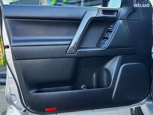 Toyota Land Cruiser Prado 2020 - фото 20