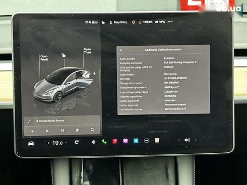 Tesla Model 3 2022 - фото 20