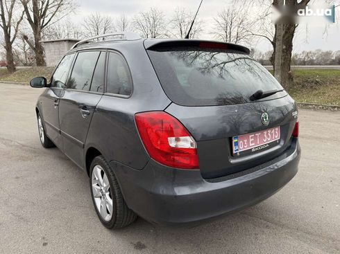 Skoda Fabia 2008 - фото 7
