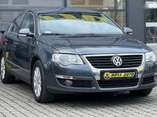 Продаж вживаних Volkswagen Passat 2010 року в Івано-Франківську - купити на Автобазарі