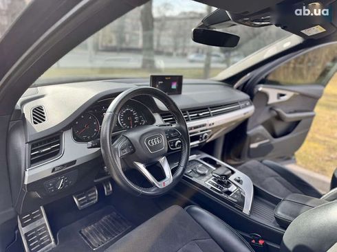 Audi Q7 2017 - фото 25