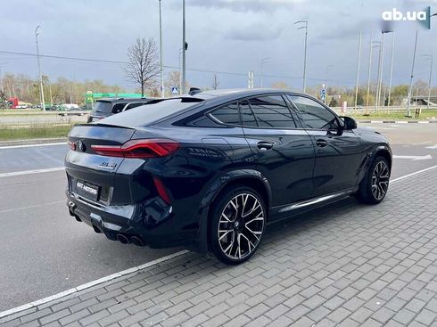 BMW X6 M 2022 - фото 11