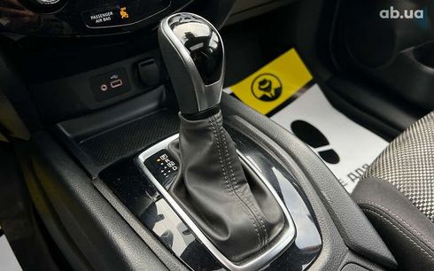Nissan Qashqai 2019 - фото 16