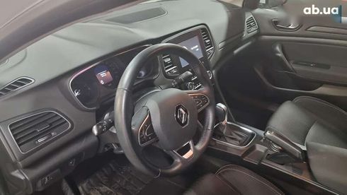 Renault Megane 2020 - фото 11