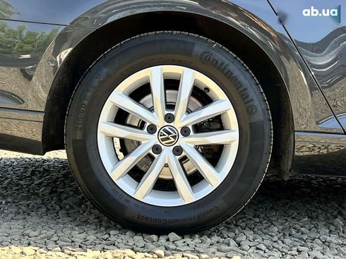 Volkswagen Passat 2021 - фото 25