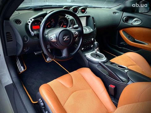 Nissan 370Z 2015 - фото 23