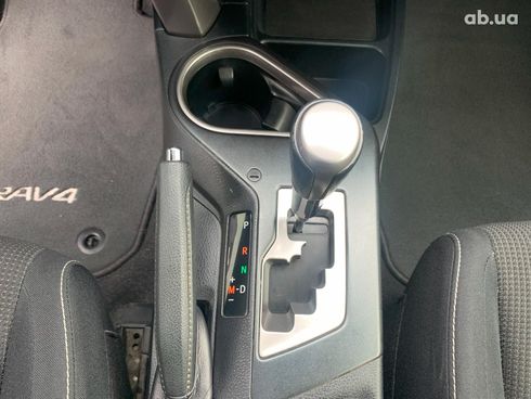 Toyota RAV4 2016 серый - фото 36