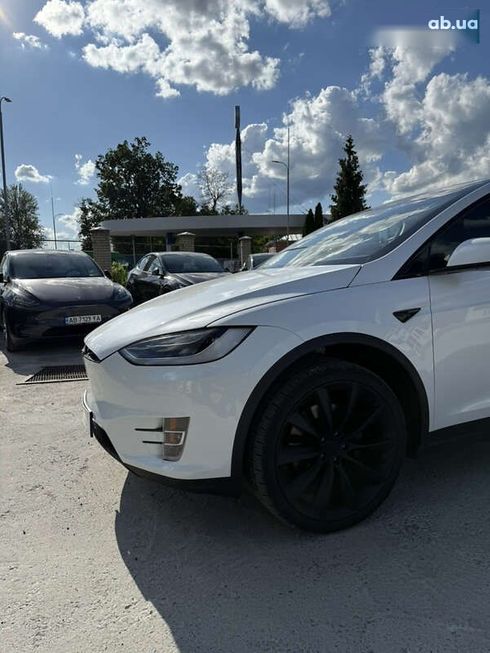 Tesla Model X 2018 - фото 8