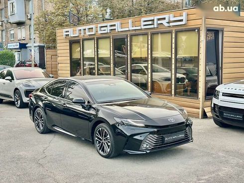 Toyota Camry 2025 - фото 9